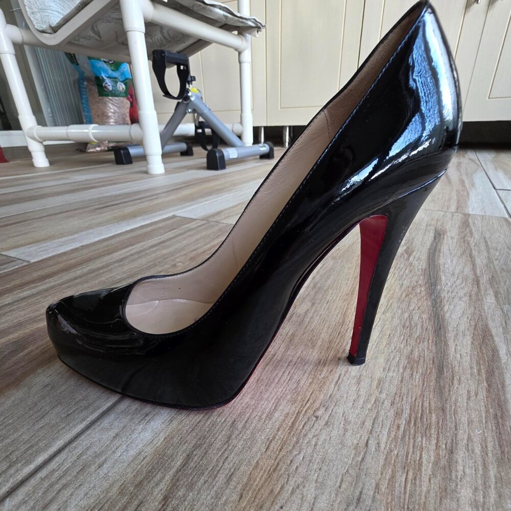 Christian Louboutin Rolando 120 Patent Leather Calf Pumps Eur. 37